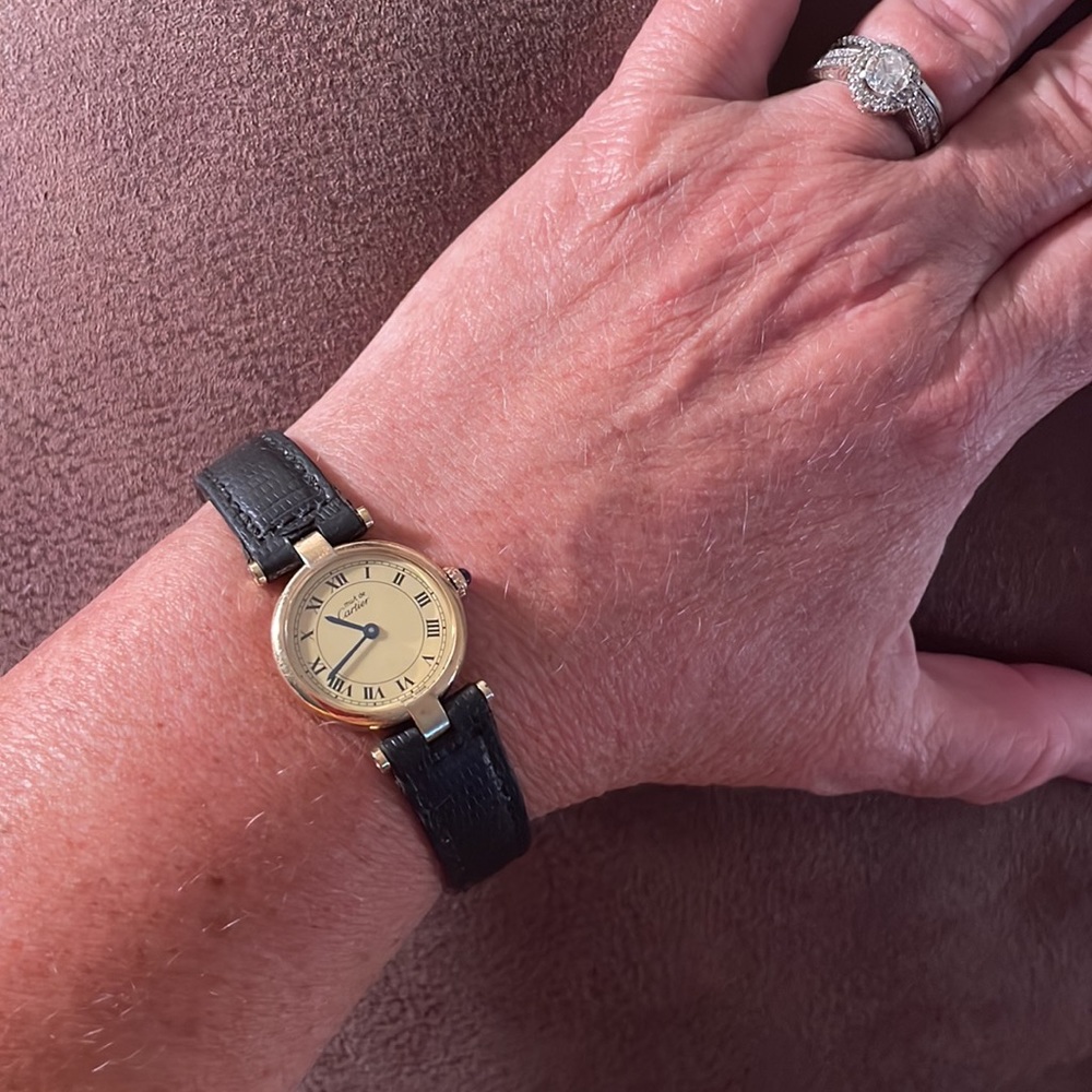 Vintage Cartier watch 37 years old just had it serviced new battery 18K gold